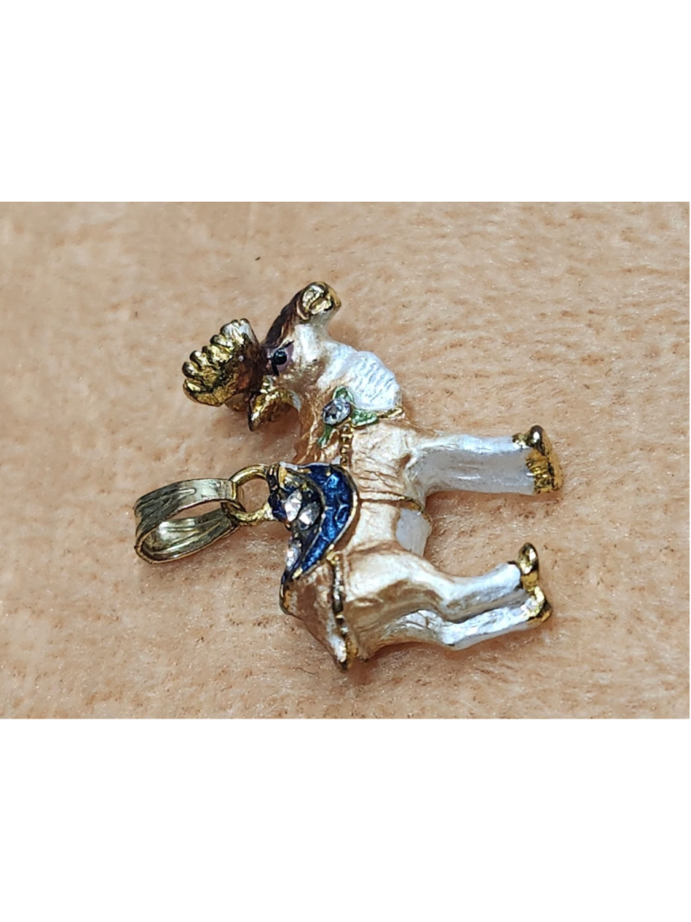 Tiny Rhinestone Reindeer Pendant - Picture 2 of 4
